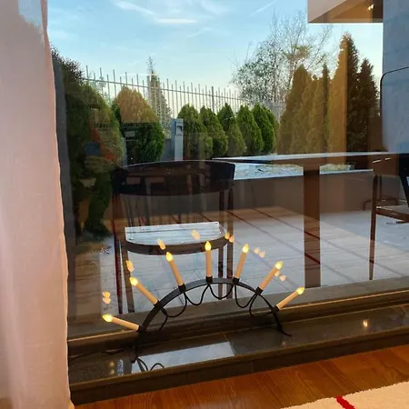 Apartment Cozy Red Bulldog Place In Apart-complex/pool Varna